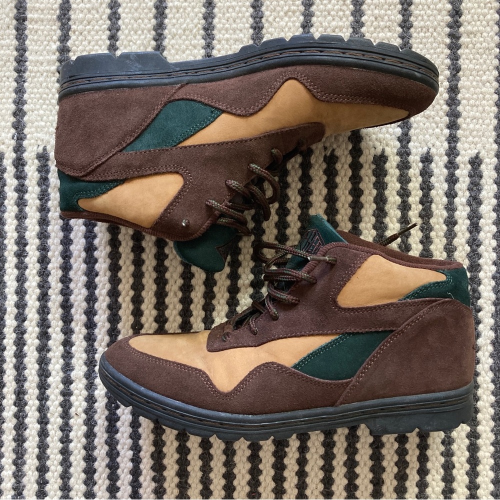 PRISTINE LA Gear Vintage 1992 Women 7.5 Green Brown Suede Casual Hiking Shoes